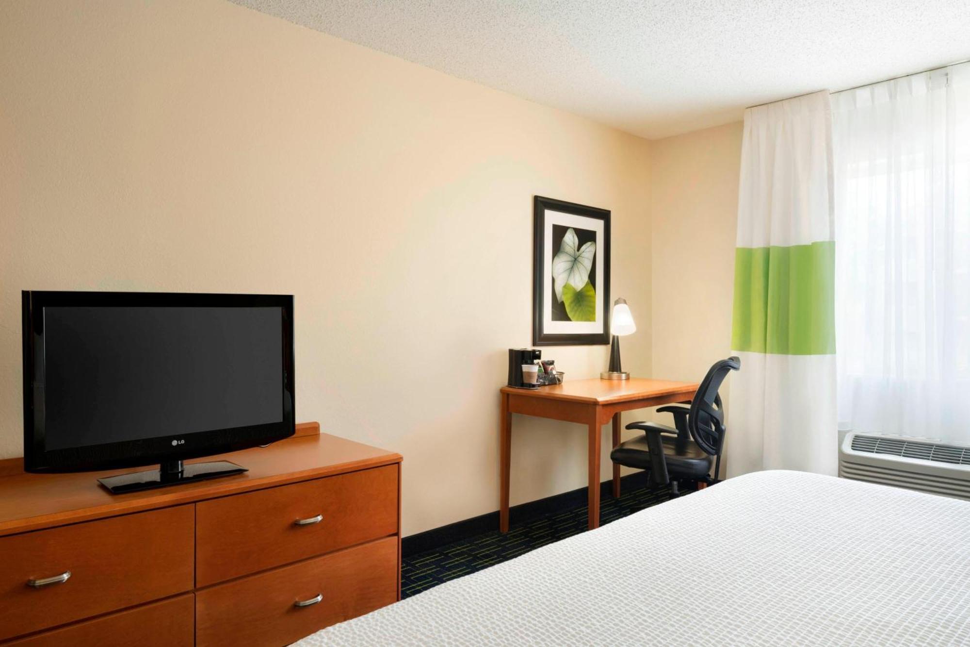 Fairfield Inn & Suites By Marriott שמפיין מראה חיצוני תמונה